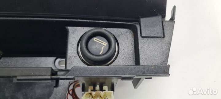 Пепельница51459119317BMW7 F01/F023.5Бензин