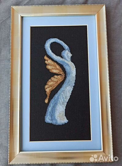 Вышитая крестиком картина