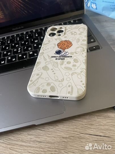 Чехол на iPhone 12pro