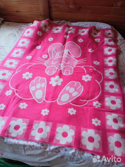 Одеяла детские и ползунки с распашонками