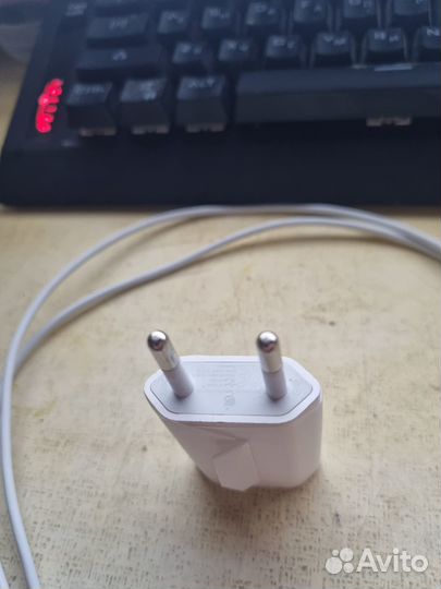 Зарядка на iPhone оригинал