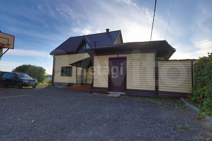 Дом 121 м² на участке 7,6 сот.