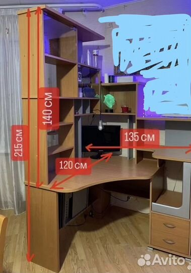 Компьютерный стол угловой