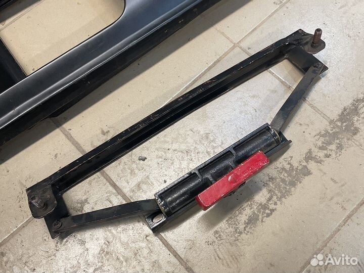 Механизм открывания люка раф 22038