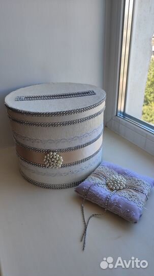 Коробка для денег на свадьбу и подушка для колец