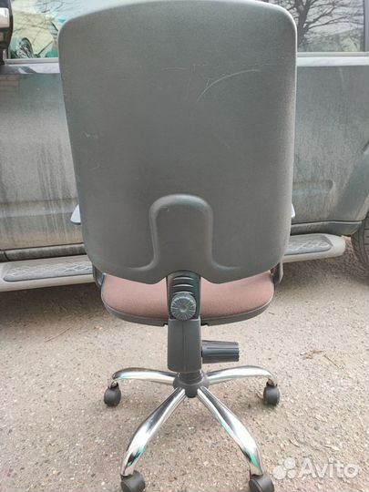 Компьютерное офисное кресло стул