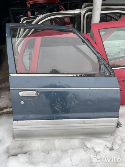 Дверь передняя правая mitsubishi pajero mini