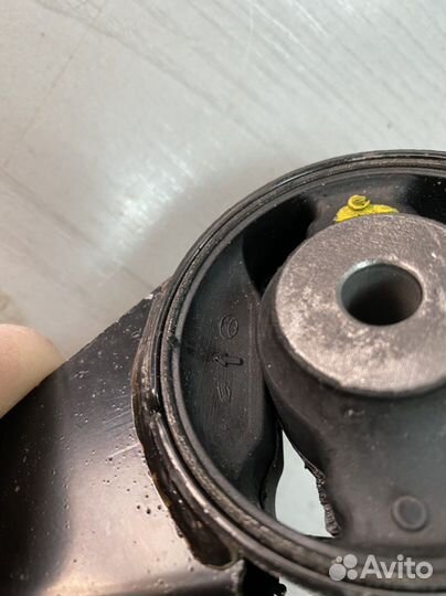 Опора двигателя 2arfe верх