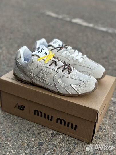 Кроссовки New Balance X Miu Miu 530 SL Light Brown