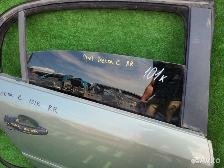 Стекло двери опускное заднее правое Opel Vectra C