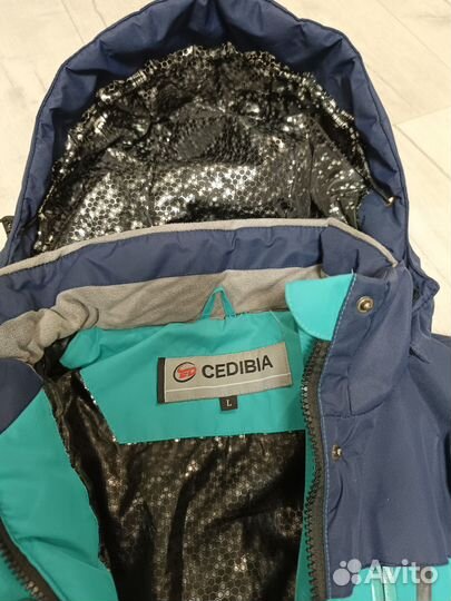 Горнолыжный костюм женский