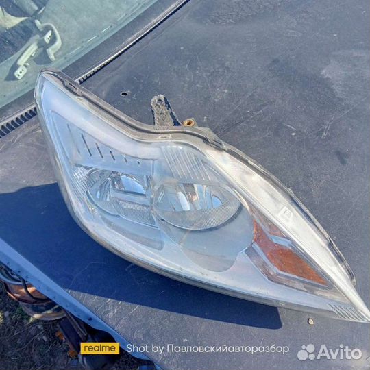 Фара правая Ford Focus
