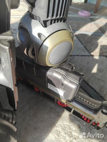 Пылесос dyson DC 23