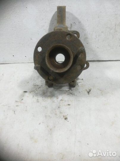 Кулак поворотный передний правый LADA Granta 2190