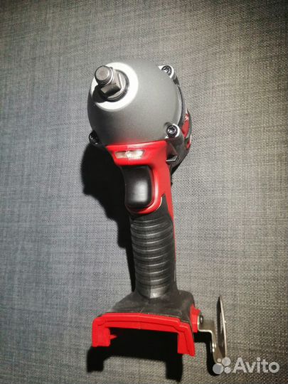 Гайковерт винтоверт Milwaukee BIW38-0 2658 зу