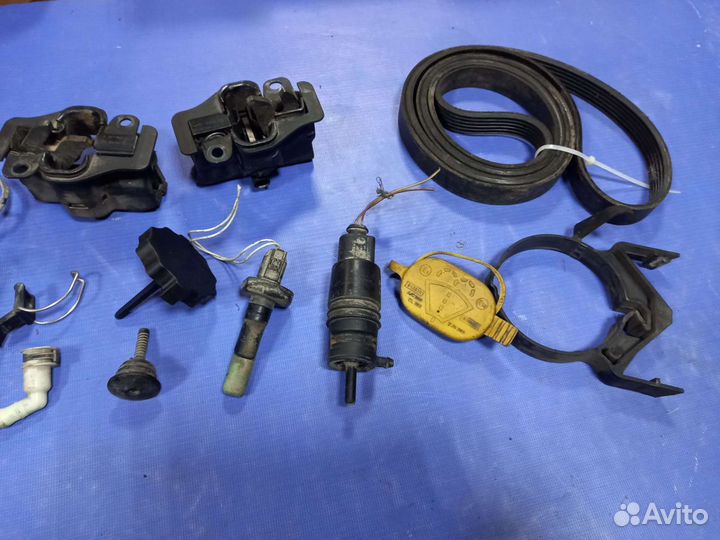 Замок капота Mercedes benz w203 c320