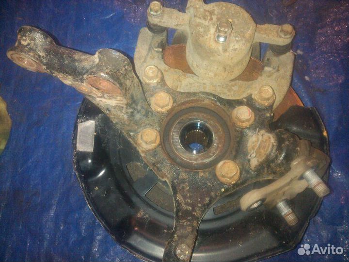 Ступица передняя левая Toyota Rav4 ACA40 2013