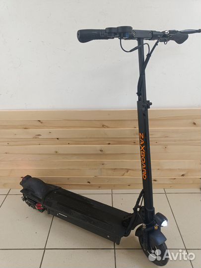 Электросамокат zaxboard Rider