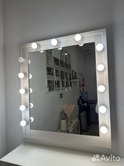 Гримерное зеркало