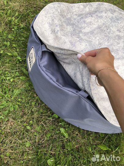 Лежанка пуф для собак 