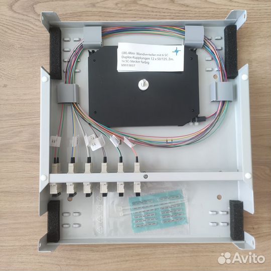 Кросс настенный шкаф