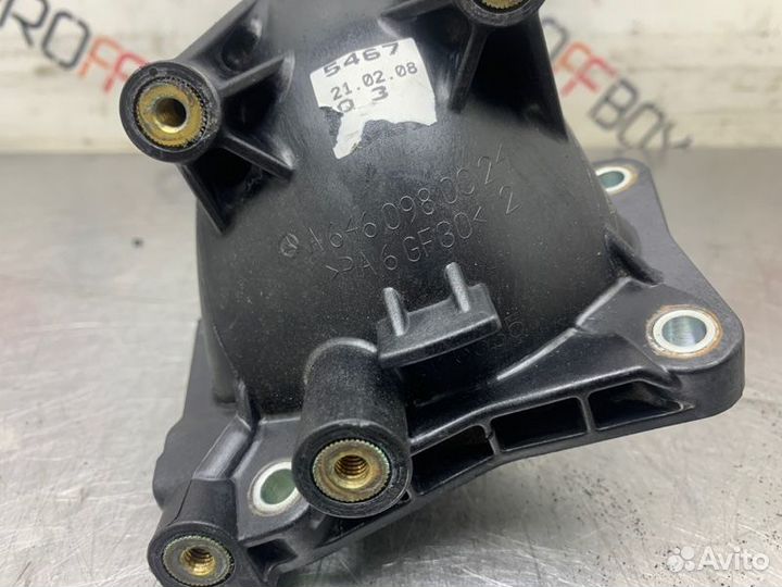 Патрубок (трубопровод, шланг) Mercedes C-Class