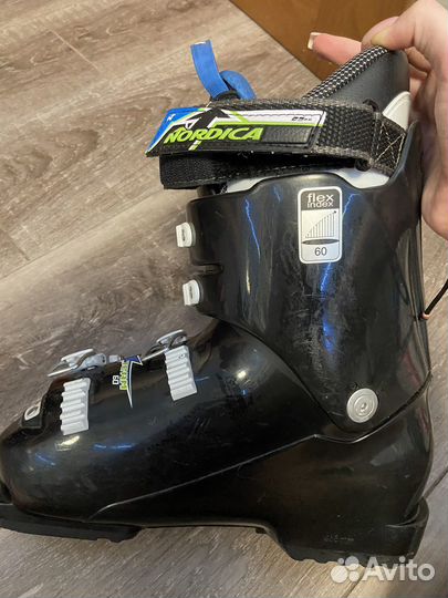 Горнолыжные ботинки