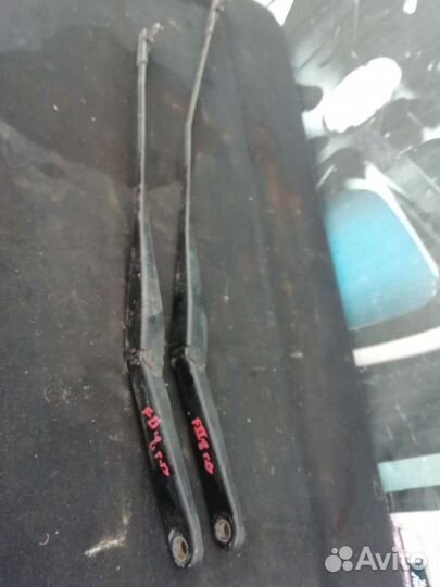 Поводки дворников Ford Focus ll