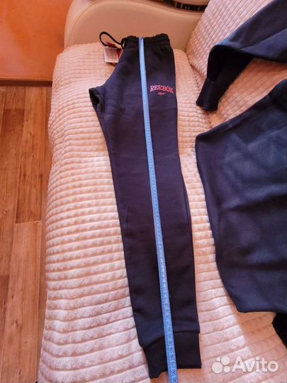 Спортивный мужской костюм