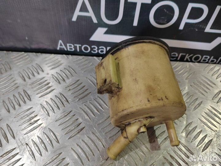 Бачок гур Nissan Almera N16 1.5 2000-2006