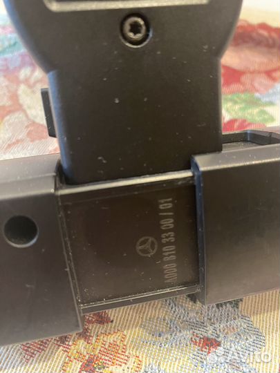 Плечики в автомобиль Mercedes