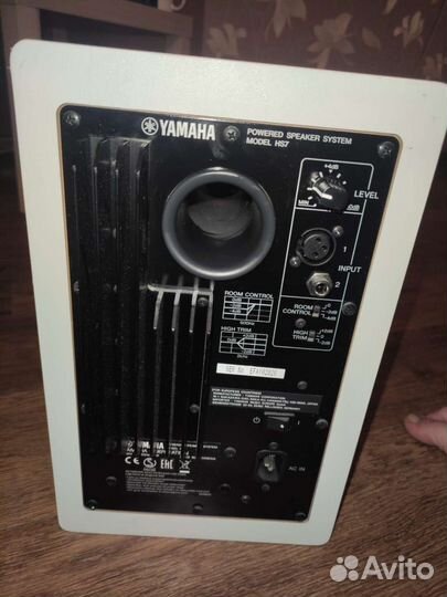 Yamaha HS7,одна колонка,полочная акустика