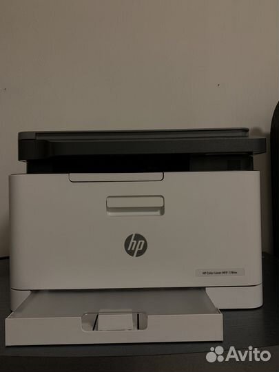 Принтер HP цветной