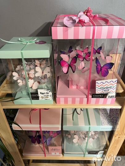 Букет из бабочек в коробке
