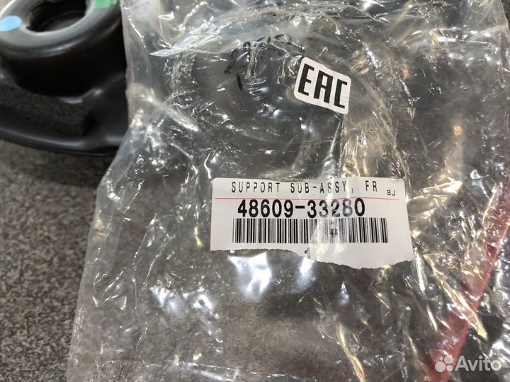 Опора амортизатора передней подвески (4860933260)