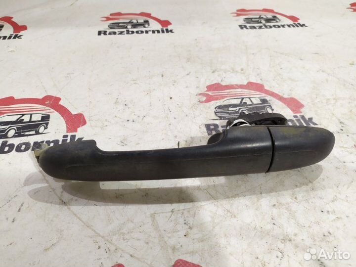 Ручка двери внешняя левая Mercedes Vito W639 2.1D