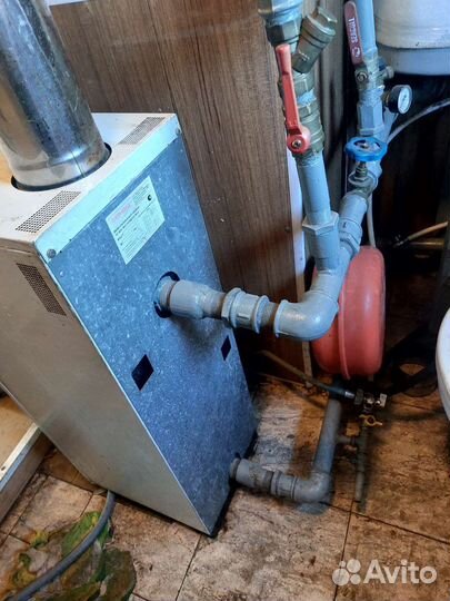 Газовый котел напольный бу