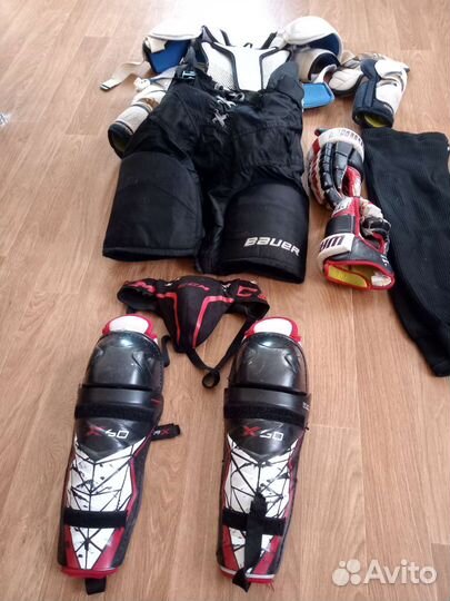 Продам хоккейную форму