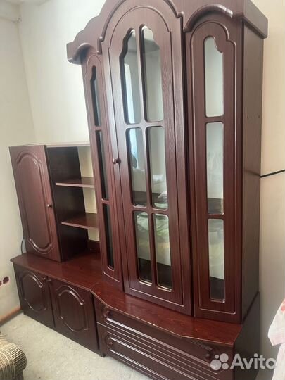 Стенка в гостиную