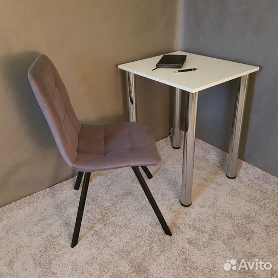 Компьютерный стол белый 60*50 см Хром ножки