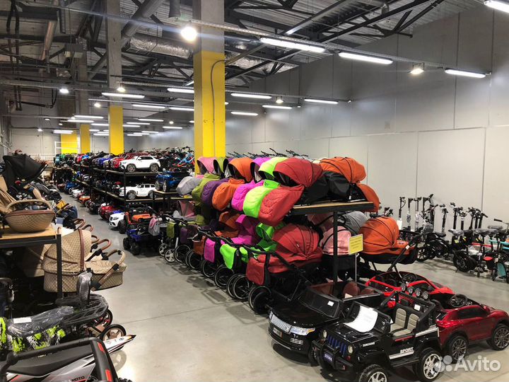 Коляска новая