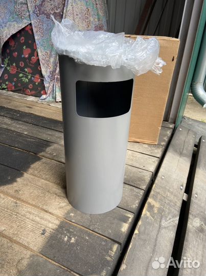 Урна с пепельницей