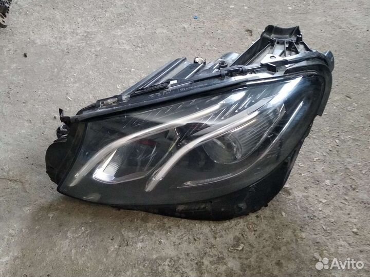 Фара левая Mercedes E-Class W230