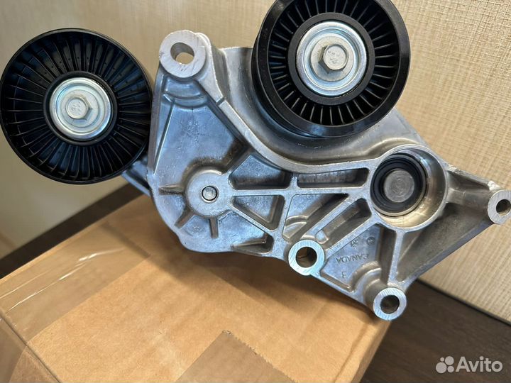 Натяжитель малого ремня Land Rover 5.0 508ps