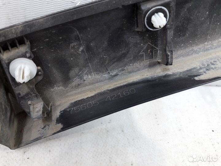 Накладка крыла задняя правая Toyota Rav4 XA50