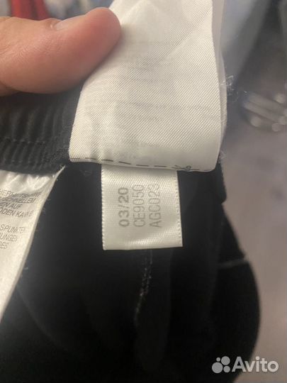 Широкие штаны adidas