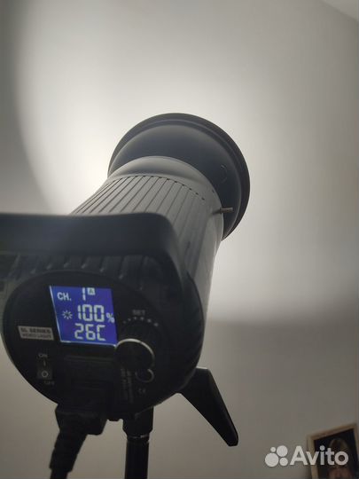 Осветитель Godox SL60W