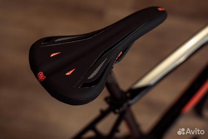 Велосипед Rock Machine Gravelride 200 Gloss Black