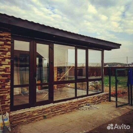 Пластиковые окна. Остекление частных домов