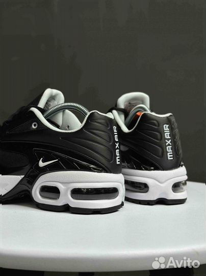 Кроссовки Nike Air Max Tn Plus black and white